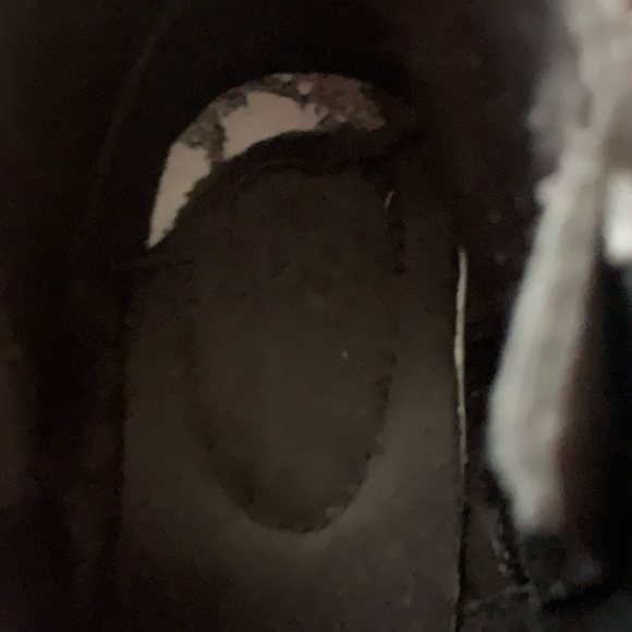 5 for 20 Black suede ankle booties - Picture 5 of 6